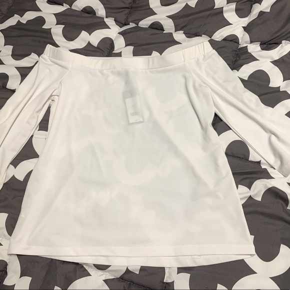Dynamite off shoulder top NWT - Picture 1 of 3